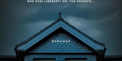 Copertina del romanzo La colpevole di B. A. Paris, pubblicato da Nord. L'immagine mostra una casa immersa nell'oscurità con due finestre illuminate di giallo, dietro una delle quali si intravede la sagoma di una persona, creando un'atmosfera di suspense e mistero.